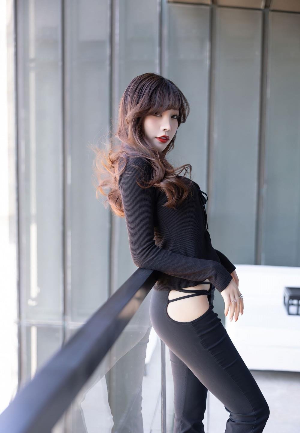 ���� �� ɫ �� Ƭ