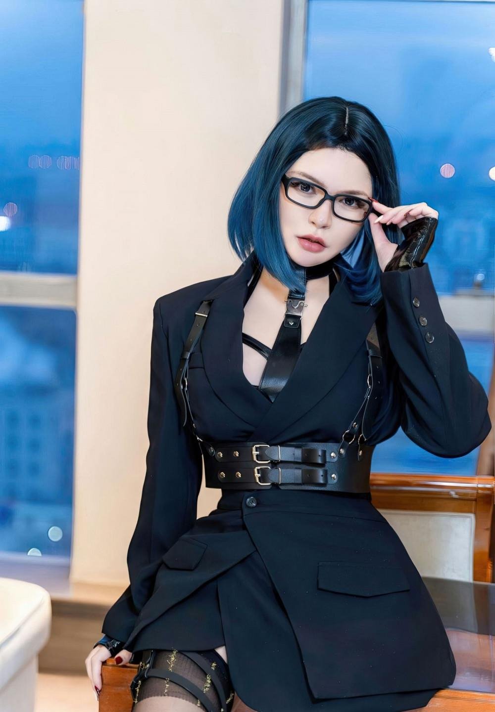 ��ͷ�߳��̱ߒ���ȥ����